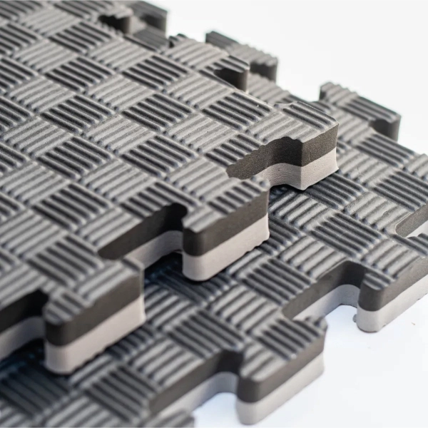 8 piso_tatami_negro